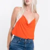 Blusa cuello drapeado espalda descubierta cadenas