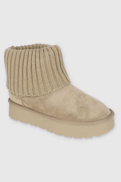 Bota invierno calceta tejida