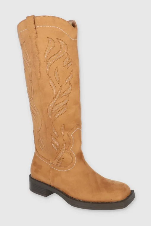 Bota vaquera punta cuadrada