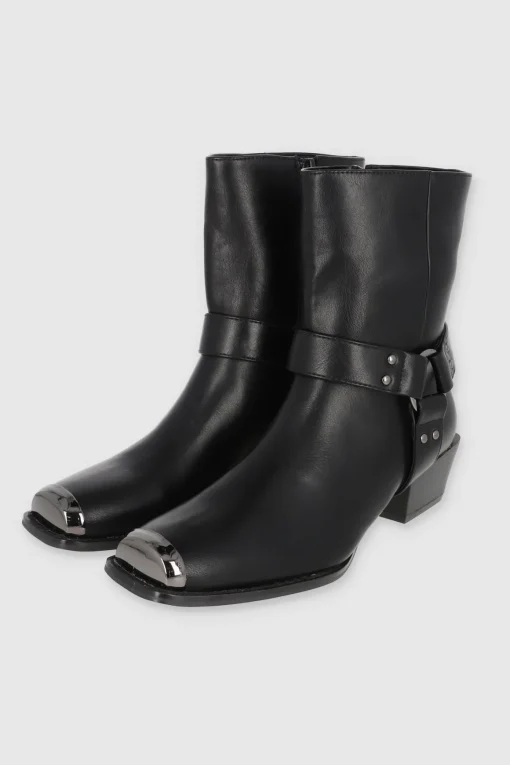 Botin vaquero punta rebanada detalle metal