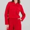 Camisa crop detalle bolsas 3D