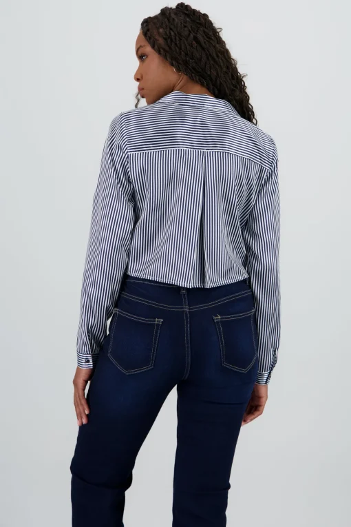 Camisa crop manga larga satinada
