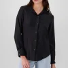 Camisa lisa manga larga detalle pinzas