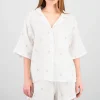 Camisa manga corta con flores bordadas