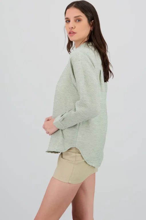 Camisa oversize fluida manga larga ligera