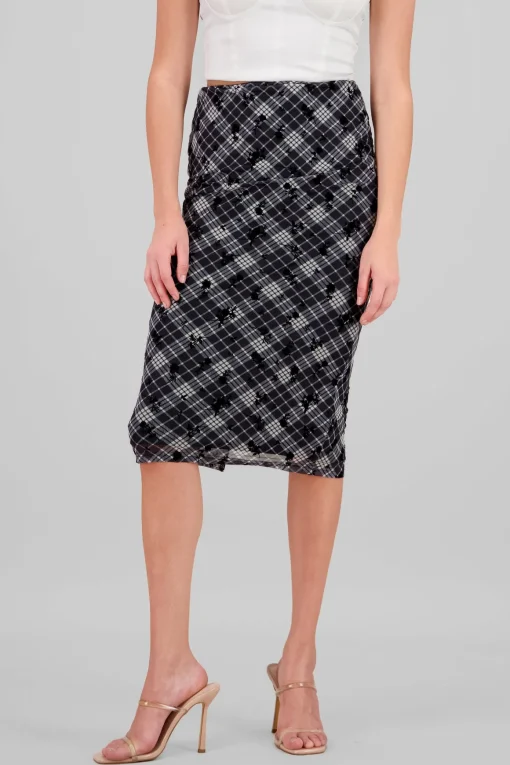 Falda maxi cuadros detalle flores