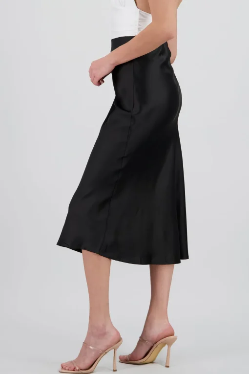 Falda satinada midi lisa