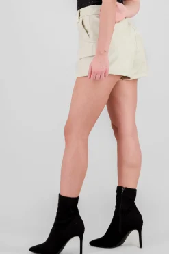 Falda short lisa PU
