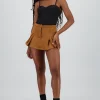 Falda short tableada gamuza