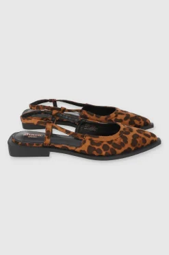 Flat puntal slingback