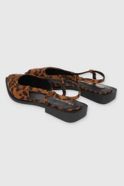 Flat puntal slingback