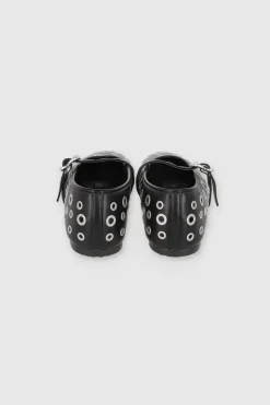 Flat Studs Megas