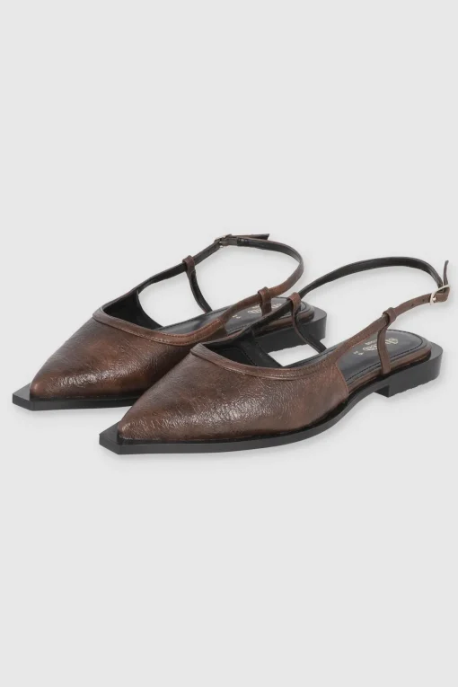 Flat suela ancha slingback crack