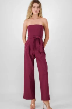 Jumpsuit strapless detalle cinturon