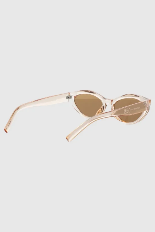 Lente cateye traslucido