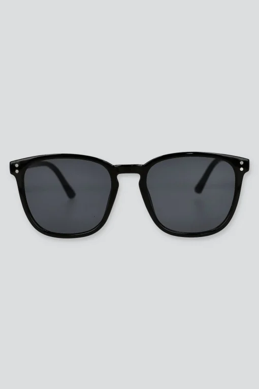 Lentes de sol obscuros