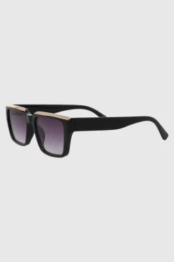 Lentes detalle metalico
