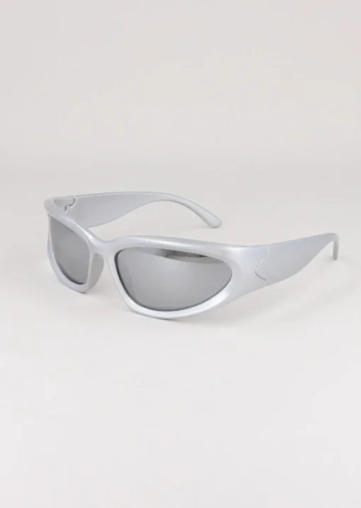 Lentes oscuros alargados sport