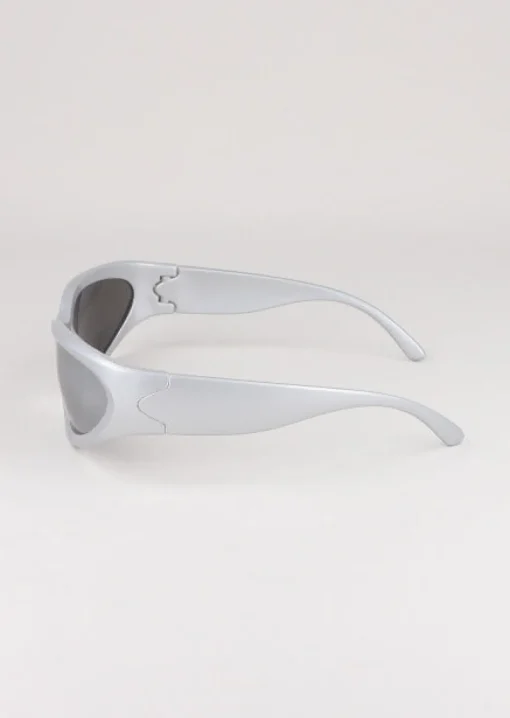 Lentes oscuros alargados sport