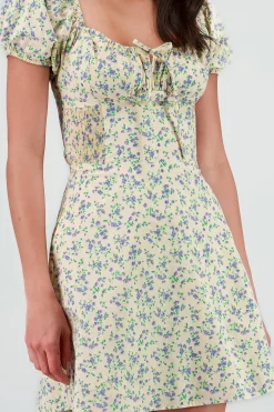 Mini vestido flores