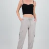 Pantalón Cargo Monocolor Bolsas
