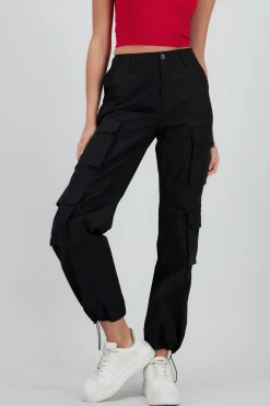 Pantalón parachute cargo multibolsillos