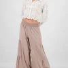 Pantalon amplio cortes detalle smock