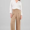 Pantalon amplio detalle pinza liso
