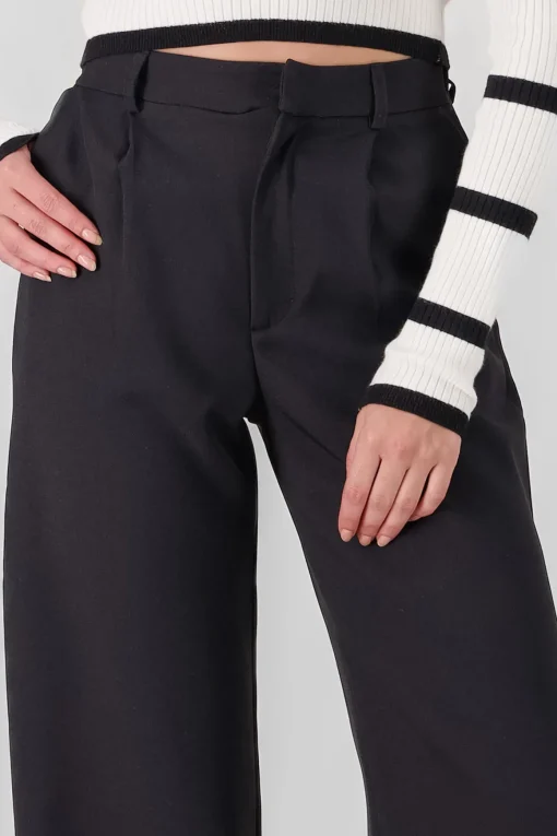 Pantalon pinzas amplio