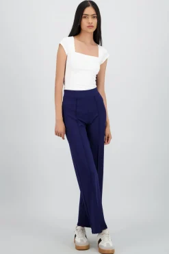 Pantalon recto costuras