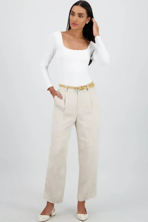 Pantalon recto liso presillas detalle cinturon