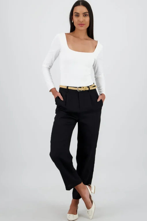 Pantalon recto liso presillas detalle cinturon
