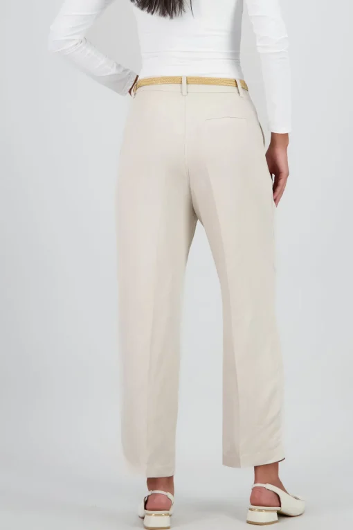 Pantalon recto liso presillas detalle cinturon