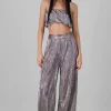 Pantalon textura brillo
