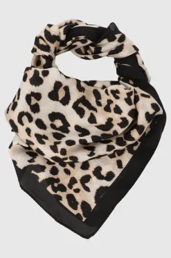 Pañuelo leopardo cenefa