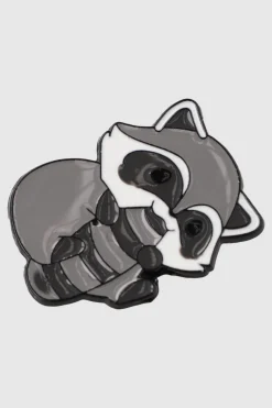 Pin mapache colita