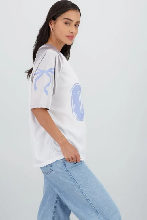 Playera deportiva contraste mangas
