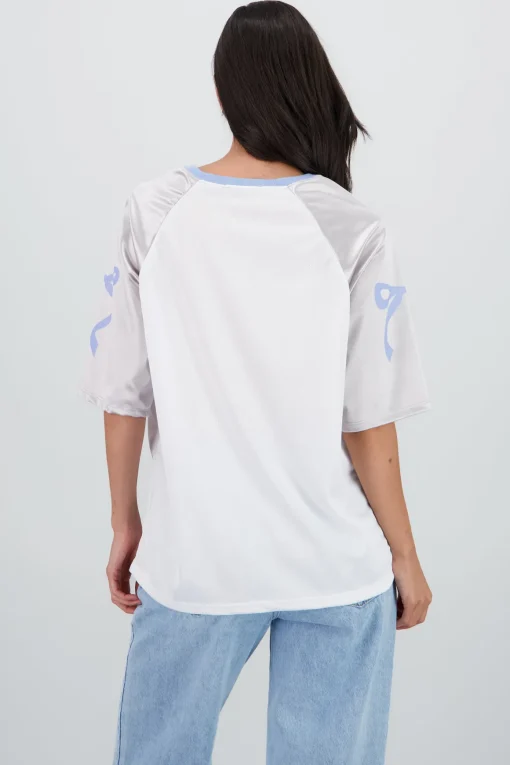 Playera deportiva contraste mangas
