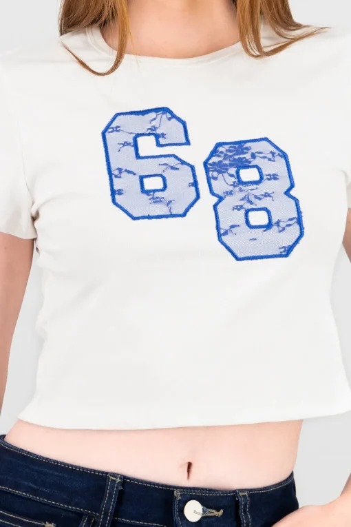 Playera manga corta detalle encaje