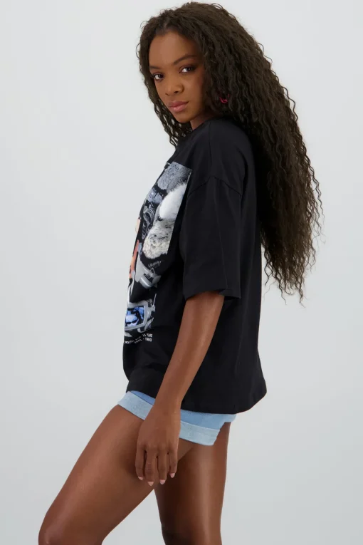 Playera over Bratz aniversario