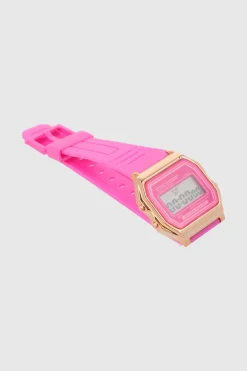 Reloj digital color