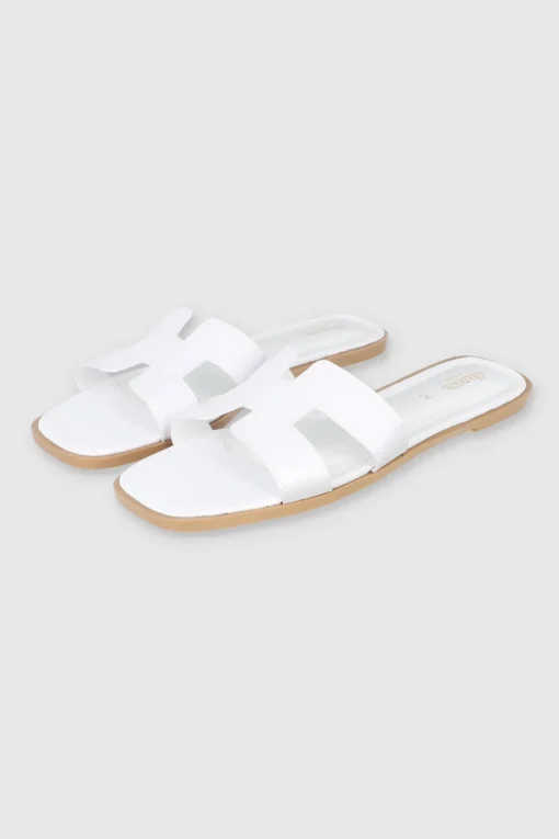Sandalia greca h