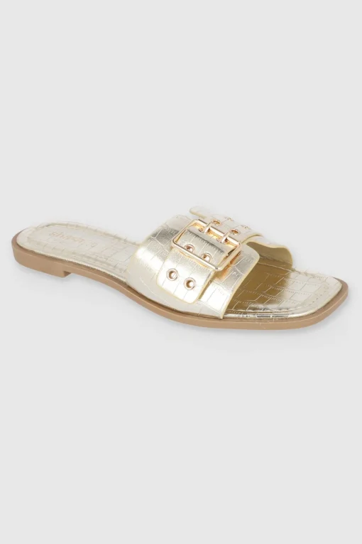 Sandalia tira ancha hebilla eyelets