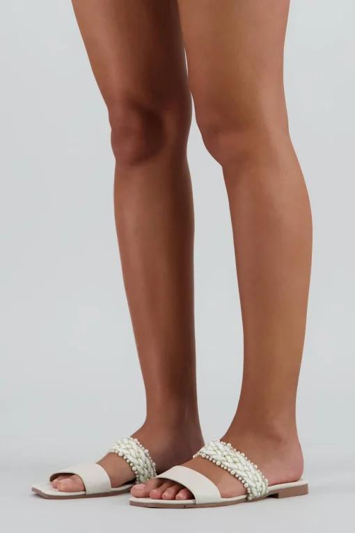 Sandalia tira trenzada brillos