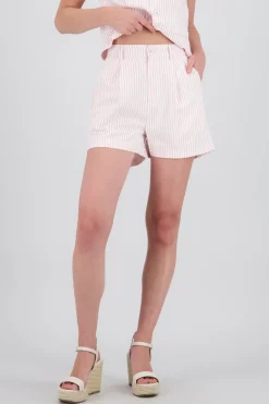 Short amplio rayas