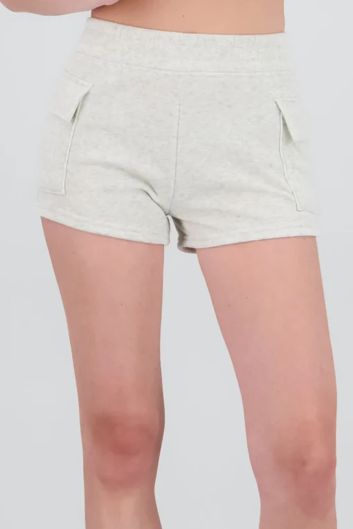 Shorts con fleece y bolsas lisos