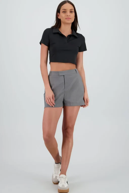 Shorts mini detalle pretina cruzada