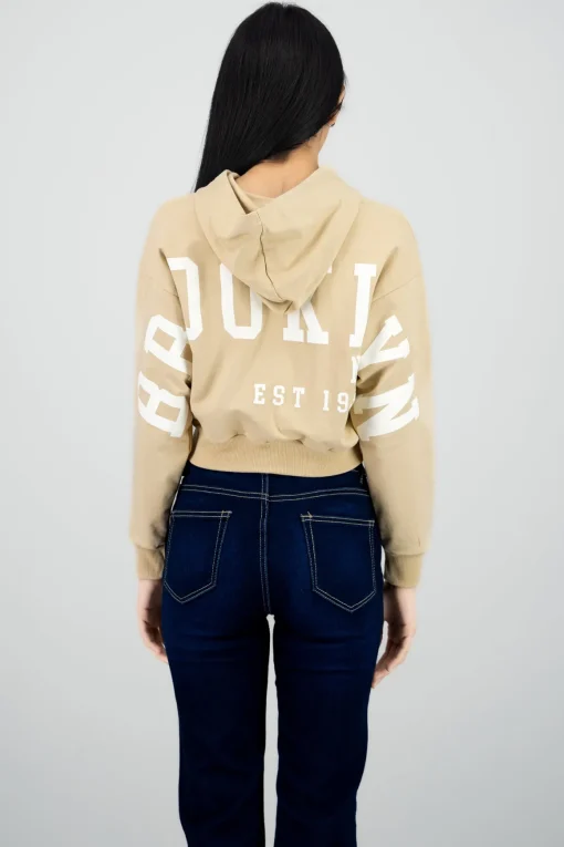 Sudadera crop cierre estampado espalda