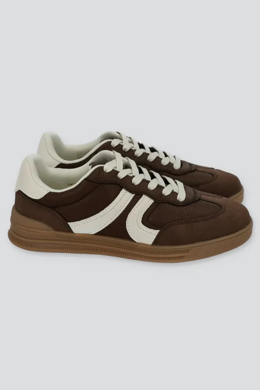 Tenis casual contraste materiales lineas