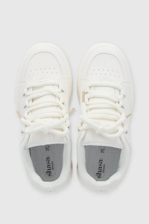 Tenis skater contrastes agujeta chunky